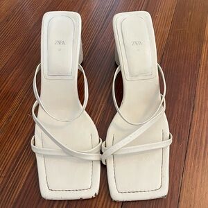 Zara Women's White Strappy Block Heel Sandals